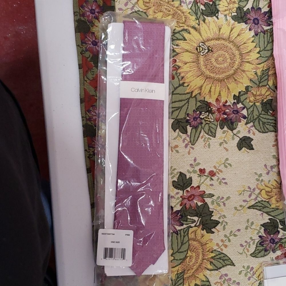 Calvin Klein Pink square patterned Tie NWT